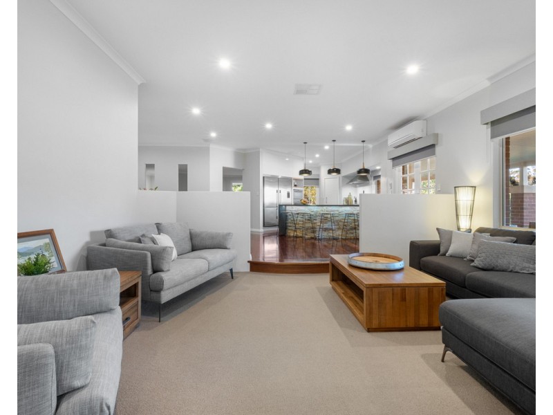 6 Grono Road, Bedfordale WA 6112