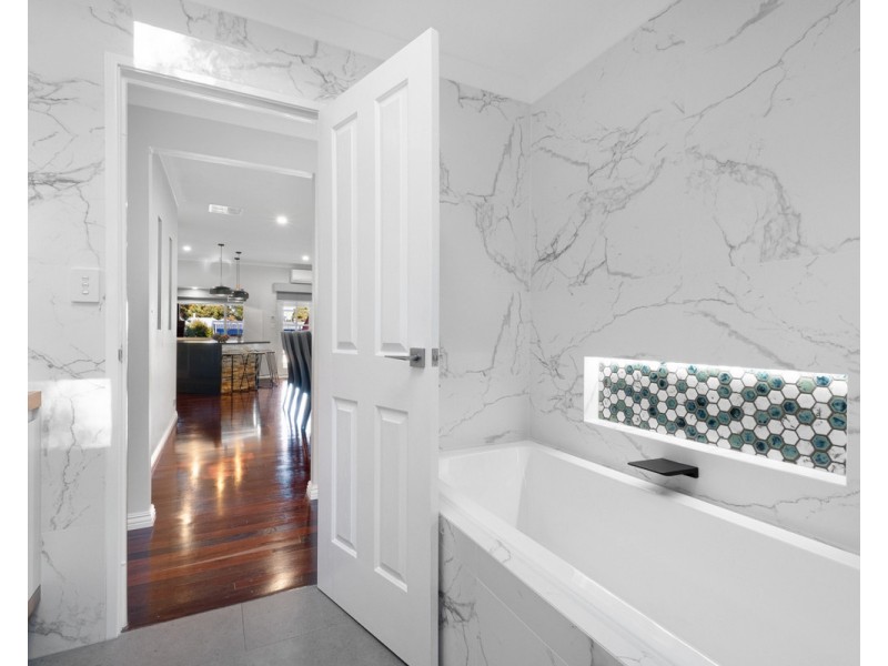 6 Grono Road, Bedfordale WA 6112