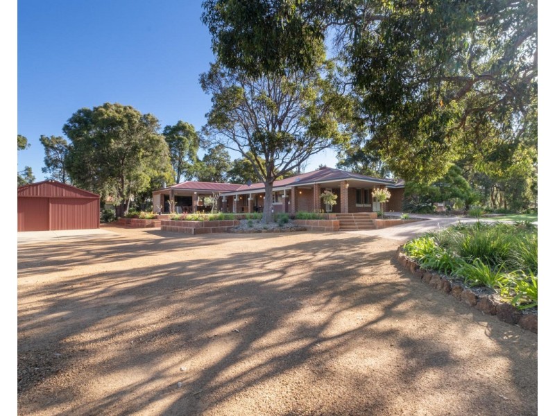 6 Grono Road, Bedfordale WA 6112