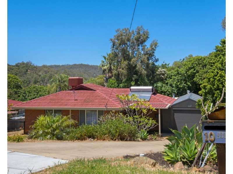 10 Coolabah Drive, Mount Nasura WA 6112