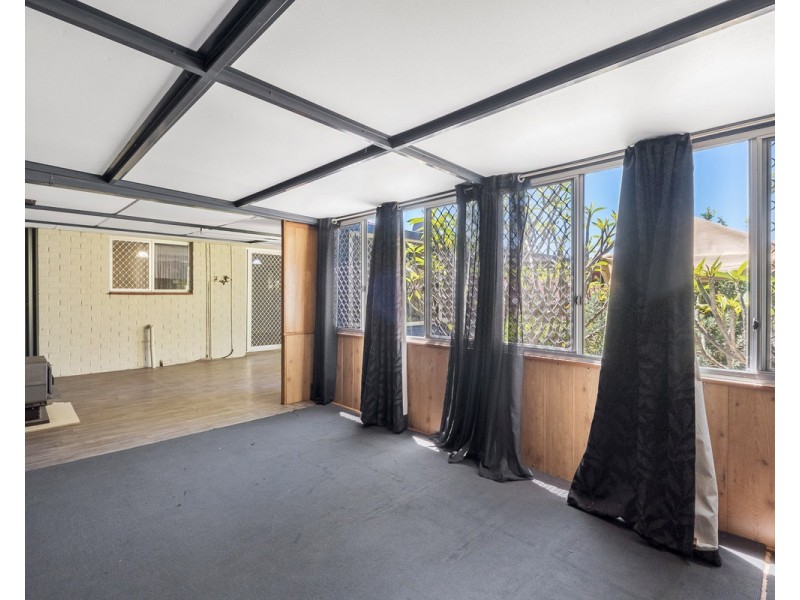 10 Coolabah Drive, Mount Nasura WA 6112