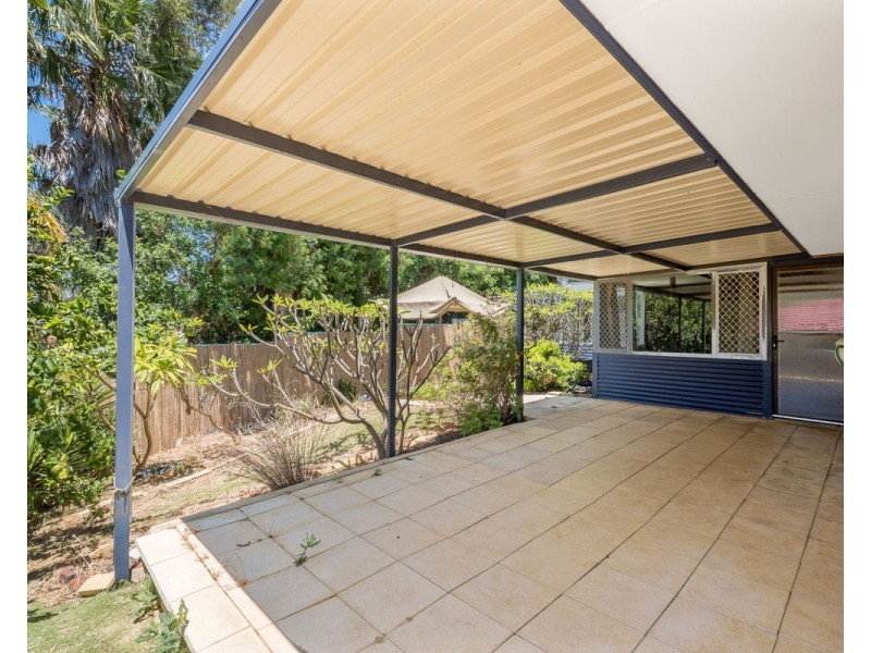 10 Coolabah Drive, Mount Nasura WA 6112