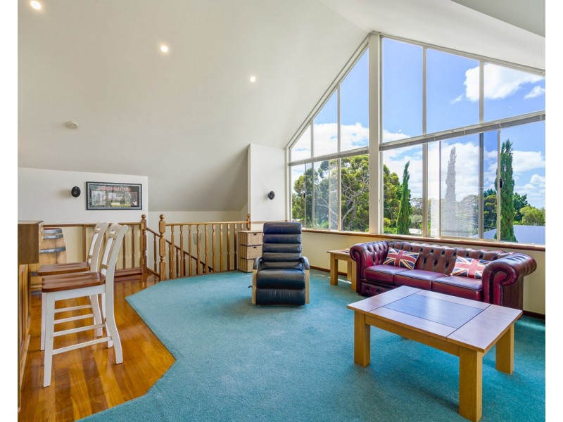 11 Dale Street, Mount Nasura WA 6112