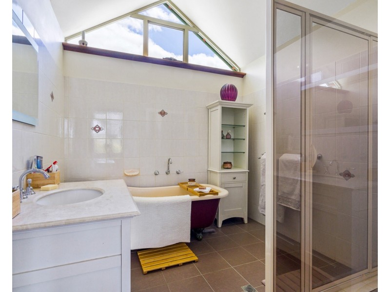 11 Dale Street, Mount Nasura WA 6112