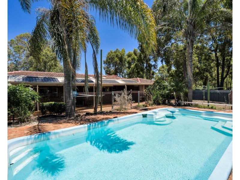 7 Sefton Road, Roleystone WA 6111