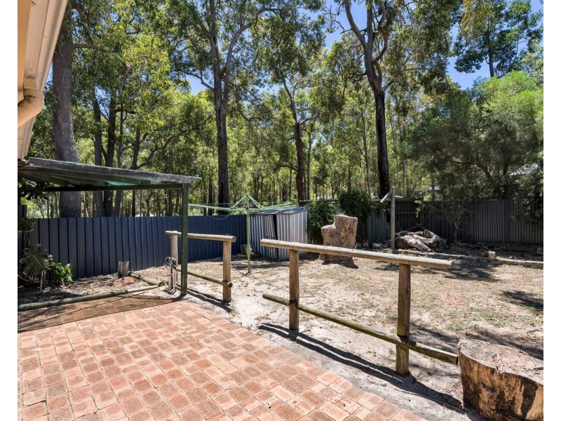 7 Sefton Road, Roleystone WA 6111