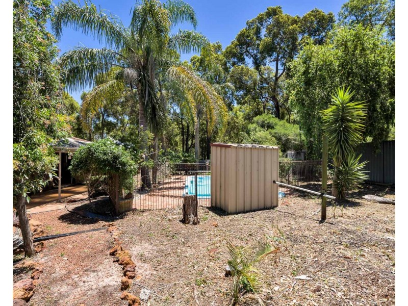 7 Sefton Road, Roleystone WA 6111