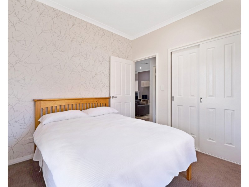 24 Blissett Drive, Bedfordale WA 6112