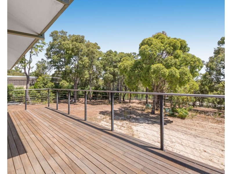 24 Blissett Drive, Bedfordale WA 6112