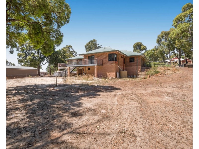 24 Blissett Drive, Bedfordale WA 6112