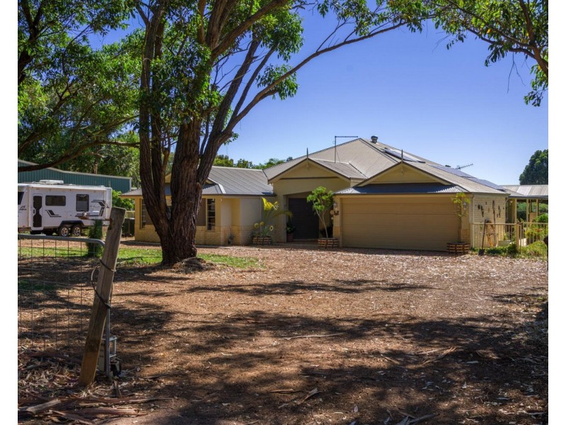 11 Arania Place, Bedfordale WA 6112