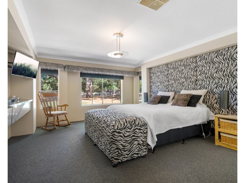 11 Arania Place, Bedfordale WA 6112