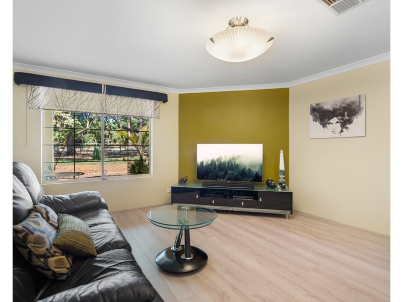 11 Arania Place, Bedfordale WA 6112