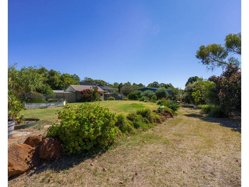 11 Arania Place, Bedfordale WA 6112