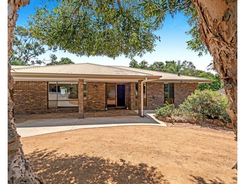 210 Peet Road, Roleystone WA 6111