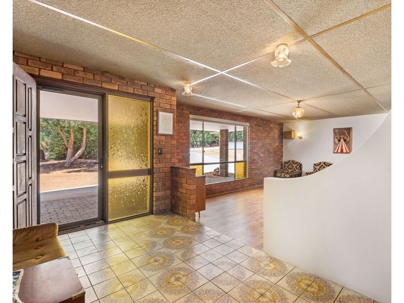 210 Peet Road, Roleystone WA 6111