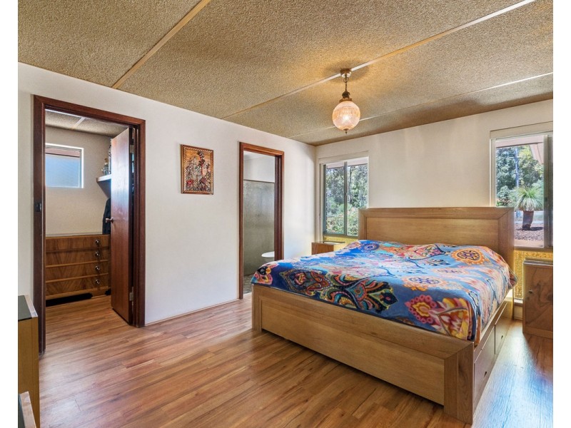 210 Peet Road, Roleystone WA 6111