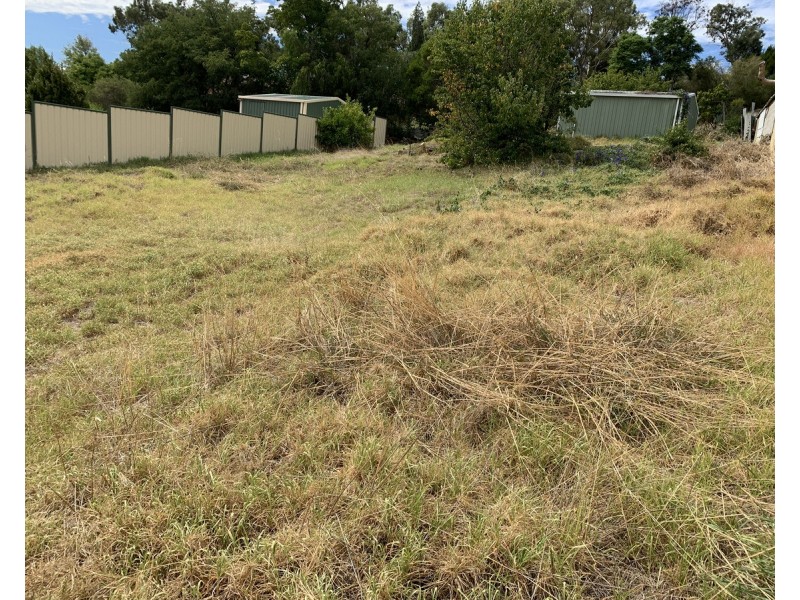 47 Derry Avenue, Mount Nasura WA 6112