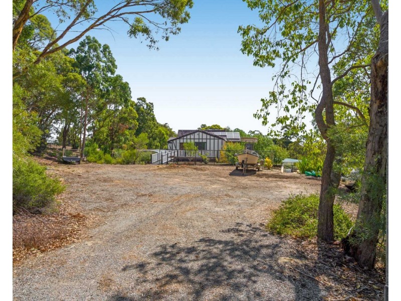 49 Canns Road, Bedfordale WA 6112