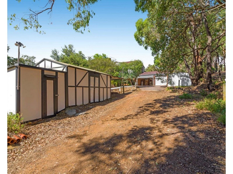 49 Canns Road, Bedfordale WA 6112