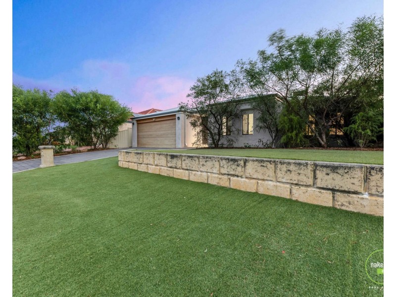 11 Laguna Way, Canning Vale WA 6155