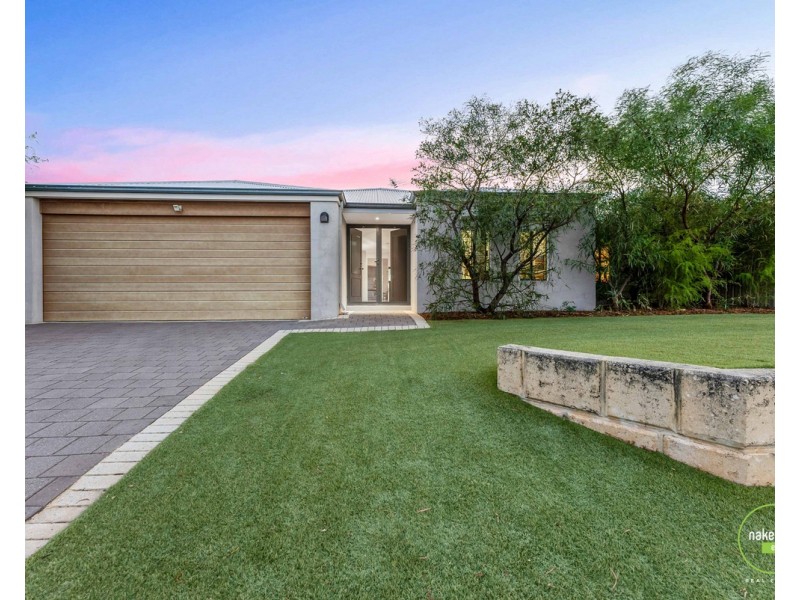 11 Laguna Way, Canning Vale WA 6155