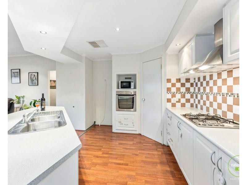 11 Laguna Way, Canning Vale WA 6155