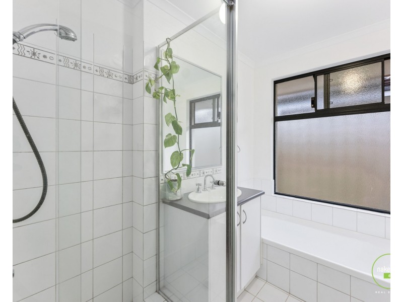 11 Laguna Way, Canning Vale WA 6155