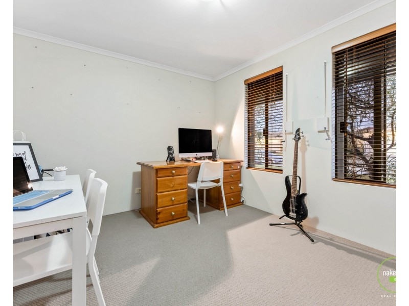 11 Laguna Way, Canning Vale WA 6155