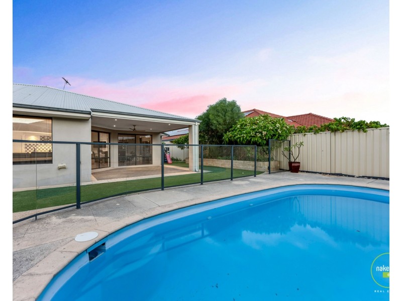 11 Laguna Way, Canning Vale WA 6155