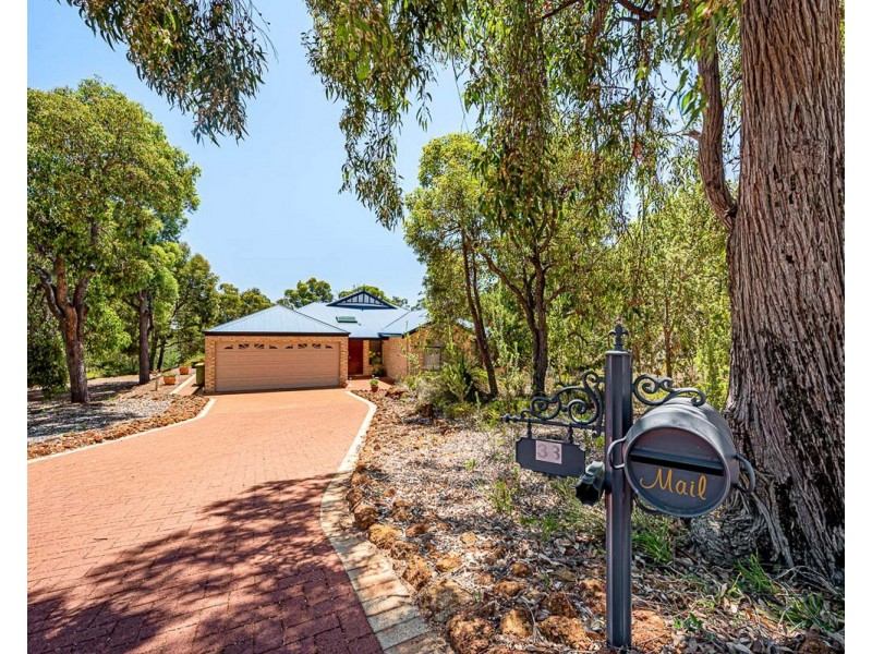 33 Frances Gregory Drive, Bedfordale WA 6112