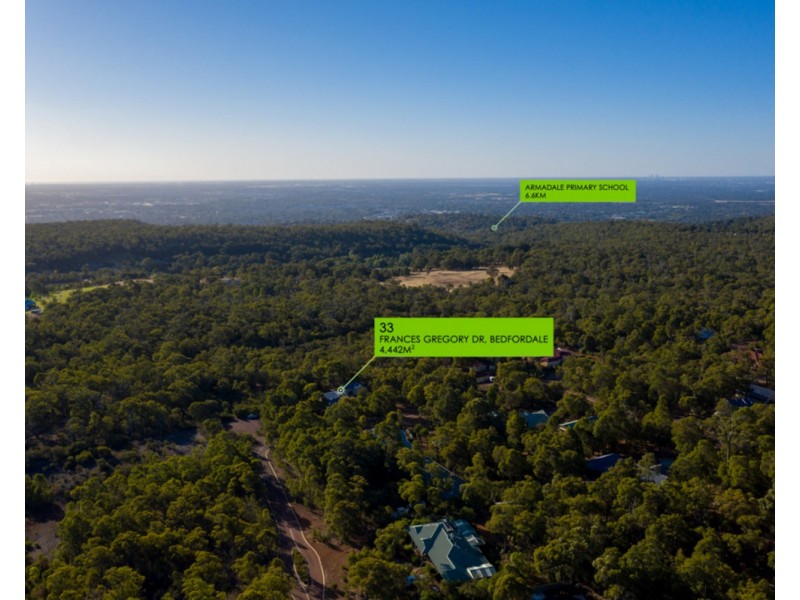 33 Frances Gregory Drive, Bedfordale WA 6112