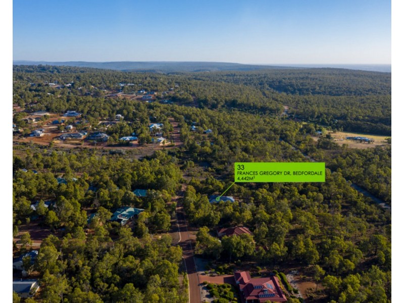 33 Frances Gregory Drive, Bedfordale WA 6112