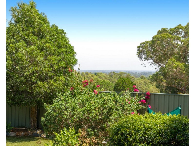 30 Henrietta Avenue, Mount Nasura WA 6112