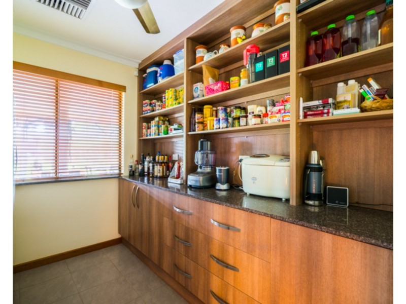 326 Leipold Road, Oldbury WA 6121