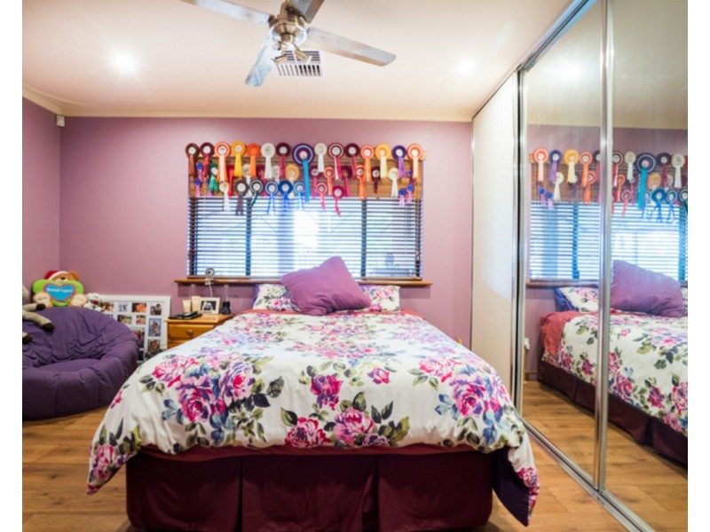 326 Leipold Road, Oldbury WA 6121