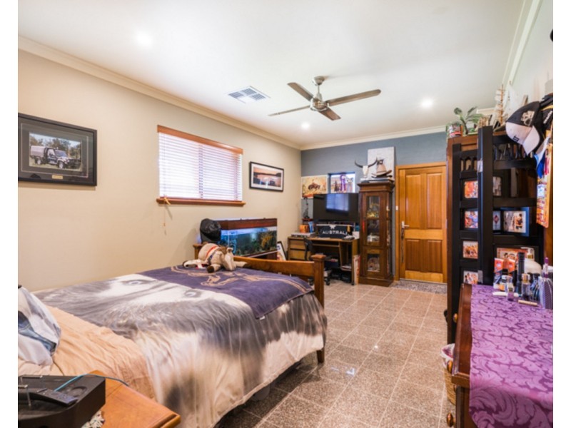 326 Leipold Road, Oldbury WA 6121