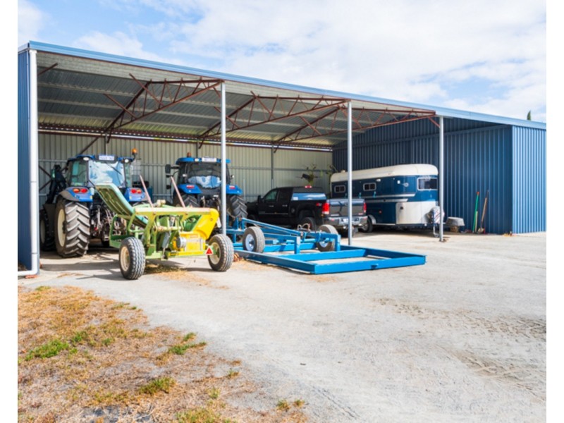 326 Leipold Road, Oldbury WA 6121