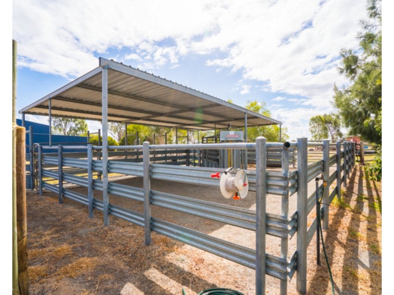 326 Leipold Road, Oldbury WA 6121