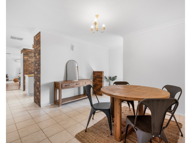 4 Otway Place, Bedfordale WA 6112