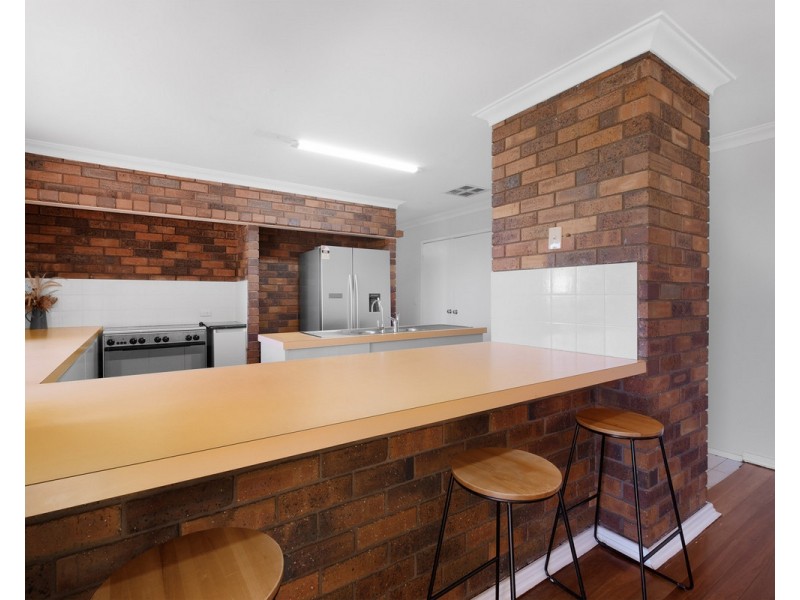 4 Otway Place, Bedfordale WA 6112