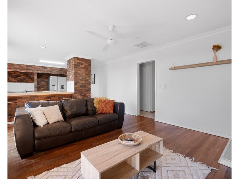 4 Otway Place, Bedfordale WA 6112