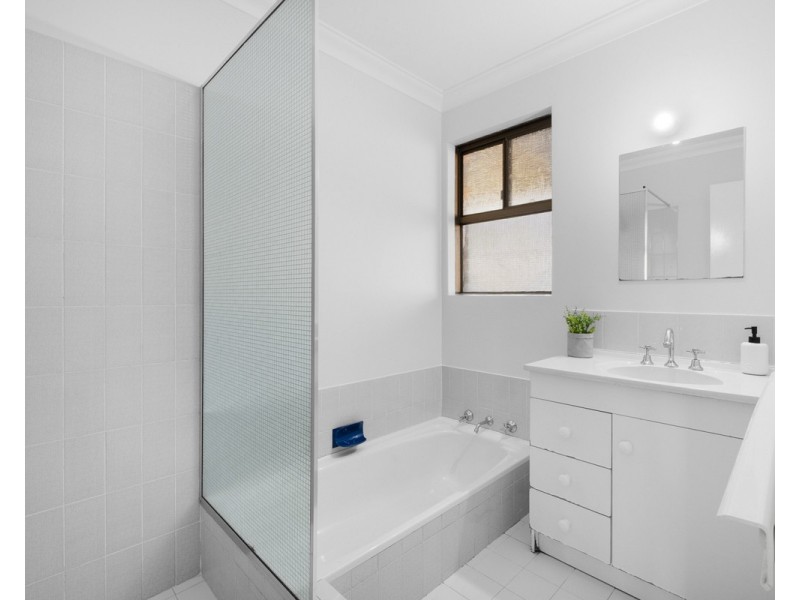 4 Otway Place, Bedfordale WA 6112