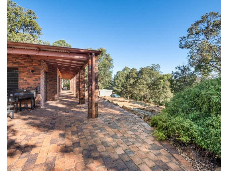 4 Otway Place, Bedfordale WA 6112