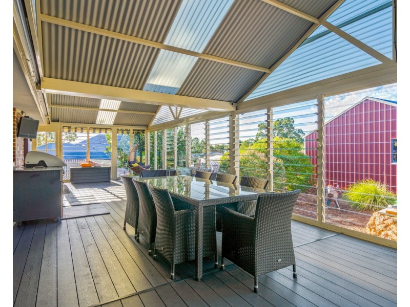 1 Blissett Drive, Bedfordale WA 6112