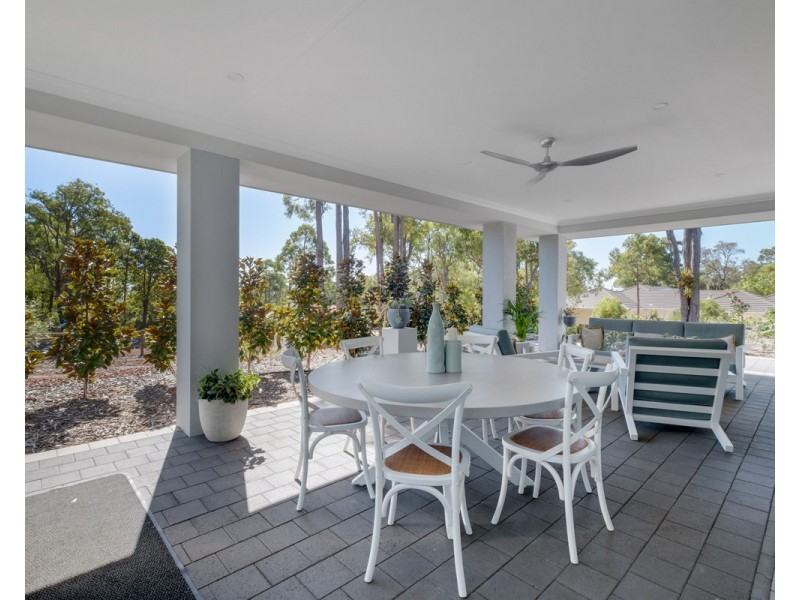 26 Dumas Drive, Bedfordale WA 6112