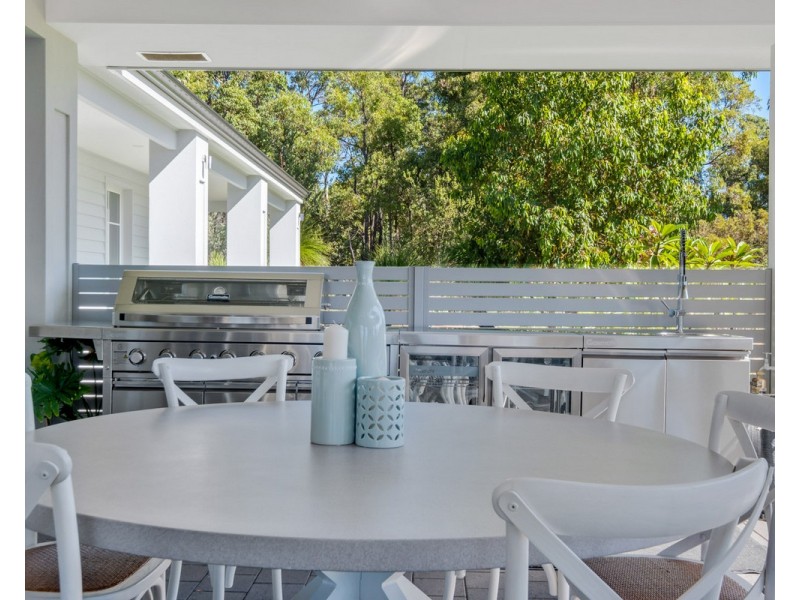 26 Dumas Drive, Bedfordale WA 6112