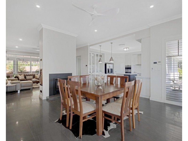 26 Dumas Drive, Bedfordale WA 6112