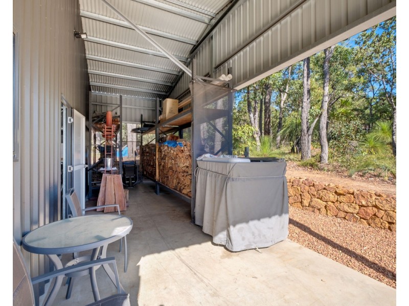 26 Dumas Drive, Bedfordale WA 6112