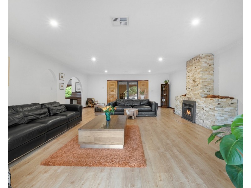 30 Nelson Street, Bedfordale WA 6112